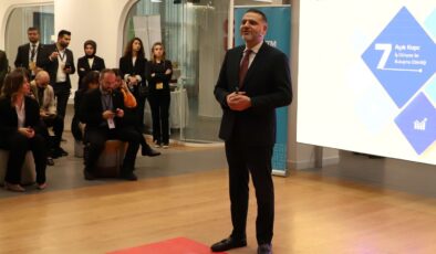 Teknopark İstanbul girişimleri belediye başkanları ve iş insanlarına anlatıldı