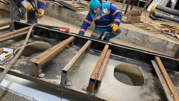 ÜSKÜDAR BELEDİYESİ DEPREM BÖLGESİ İÇİN SEYYAR TUVALET VE LAVABO ÜRETMEYE BAŞLADI