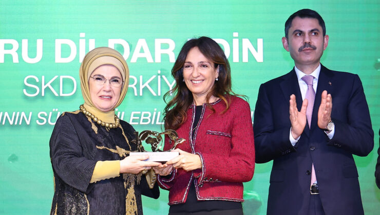 SKD TÜRKİYE YÖNETİM KURULU BAŞKANI EBRU DİLDAR EDİN’E SÜRDÜRÜLEBİLİRLİK LİDERLİK ÖDÜLÜ