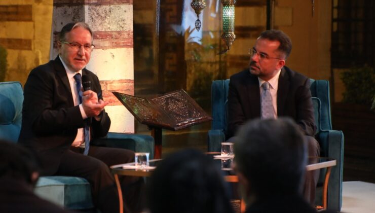 MUSTAFA KARATAŞ: “GÜLMENİN İBADET OLDUĞUNU ANLADIM”