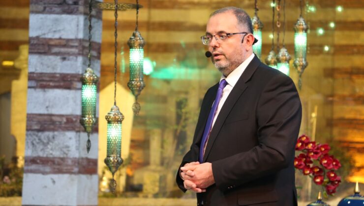 Erhan Afyoncu: Eyüp, Fatih Sultan Mehmet’in bize bir yadigârıdır