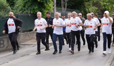 İSTANBUL ÜSKÜDAR’DA 15 TEMMUZ ŞEHİTLERİ “VATAN KOŞUSU” İLE ANILDI