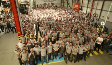 TürkTraktör’den 1000. Yerli Kazıcı Yükleyici Üretimi