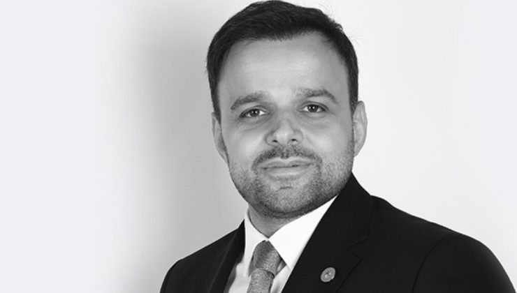 Dr. Ali Taha KOÇ KİMDİR ?
