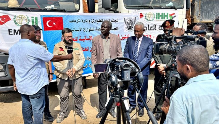İHH tarafından Sudan’a gönderilen 15 konteynerlik yardım malzemesi ülkeye ulaştı