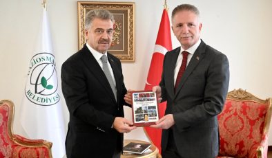 İSTANBUL VALİSİ DAVUT GÜL, GAZİOSMANPAŞA’DA TEMASLARDA BULUNDU