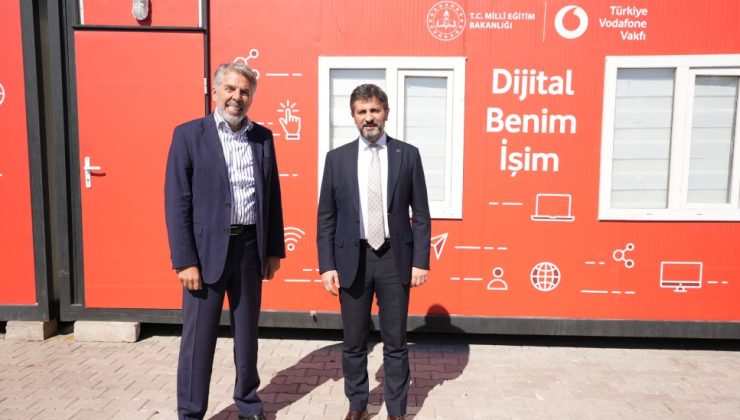 DEPREMZEDE KADINLAR “DİJİTAL BENİM İŞİM” PROJESİ İLE DİJİTAL HAYATA ADIM ATACAK