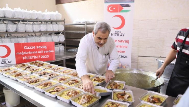 KIZILAY’IN GAZZE’DEKİ AŞEVİ YENİDEN YEMEK ÇIKARMAYA BAŞLADI