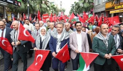 Gaziosmanpaşa’da “Filistin İçin Engel Yok” Yürüyüşü Düzenlendi