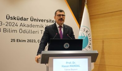 Üsküdar Üniversitesi: Yeni akademik yılın ilk dersini, Prof. Dr. Hasan Mandal verdi