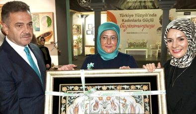 Bakan Göktaş, Gaziosmanpaşa’da El Sanatları Sergisi’ni Ziyaret Etti