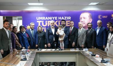 ÜMRANİYE’DE İYİ PARTİ’DEN İSTİFA EDEN MECLİS ÜYESİ İLE BİRLİKTE 260 KİŞİ AK PARTİ’YE KATILDI
