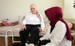 Eyüpsultan Belediyesi: Evde Fizik Tedavi hizmeti hastalara umut oluyor