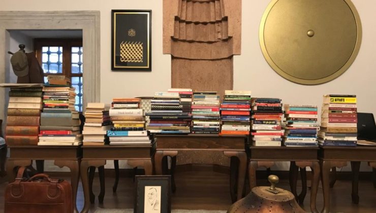Eyüpsultan Belediyesi: Kitapseverler yüzlerce yıllık eserlerle müzayedede buluştu