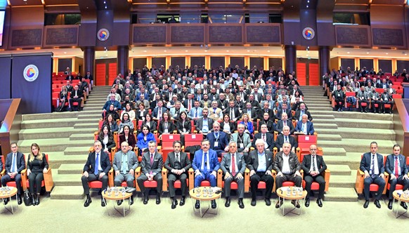 İSTİB BAŞKANI KOPUZ, SİGORTA ACENTELERİ KURULTAYINA KATILDI