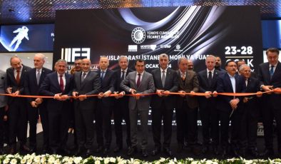 ULUSLARARASI İSTANBUL MOBİLYA FUARI AÇILDI