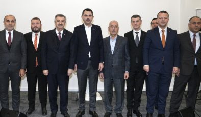 MURAT KURUM ARNAVUTKOY SANAYICI VE IS INSANLARI BULUSMASI