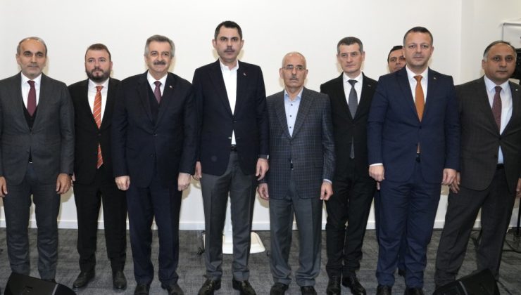 MURAT KURUM ARNAVUTKOY SANAYICI VE IS INSANLARI BULUSMASI