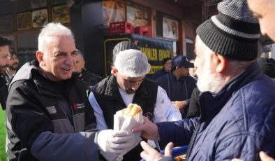 ÜMRANİYE’DE 2 BİN KİŞİYE BALIK EKMEK İKRAM EDİLDİ