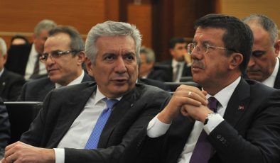 AK Parti Ekonomi İşlerinden Sorumlu Genel Başkan YardımcısıNihat Zeybekci, İSO Meclis Toplantısı’na katıldı