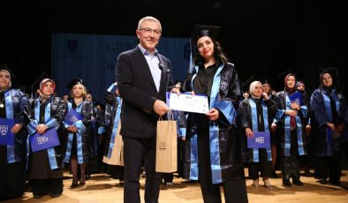 Eyüpsultan Belediyesi, Anne Üniversitesi ilk mezunlarını verdi
