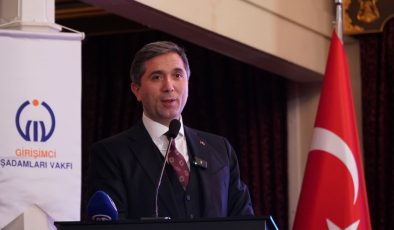AK PARTİ DIŞ İLİŞKİLERDEN SORUMLU BAŞKAN YARDIMCISI ZAFER SIRAKAYA: “GİRİŞİMCİLİK RUHU ADALETİN SAĞLANMASI İÇİN ÖNEMLİ”