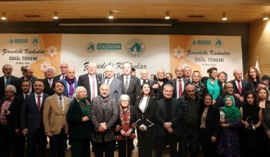 “Zirvedeki Kadınlar Ödül Töreni” Üsküdar Üniversitesi’nde yapıldı…