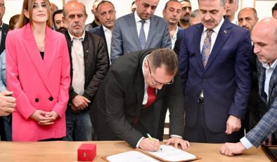 GAZİOSMANPAŞA BEELDİYE BAŞKANI HAKAN BAHÇETEPE GÖREVE BAŞLADI