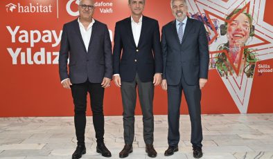 VODAFONE VAKFI VE HABİTAT DERNEĞİ’NDEN GENÇLER İÇİN YAPAY ZEKÂ EĞİTİMİ