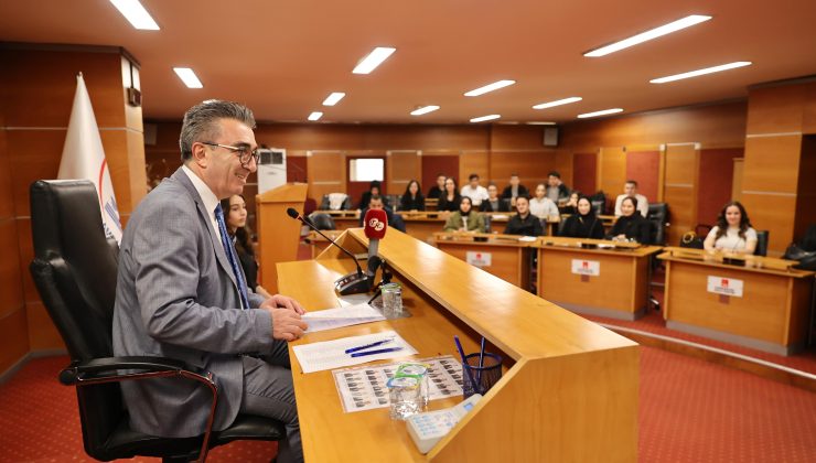 Başkan Mutlu, Bayrampaşa Gençlik Meclisi üyeleriyle buluştu