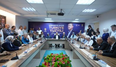 ÜMRANİYE’DE BAYRAMLAŞMA TÖRENİ YAPILDI