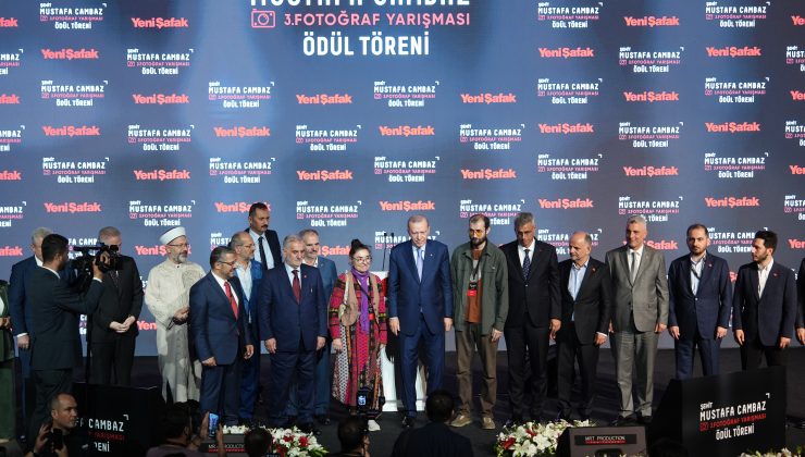 BİNLERCE FOTOĞRAF TUTKUNU YARIŞTI; ÖDÜLLERİNİ CUMURBAŞKANI TAKDİM ETTİ