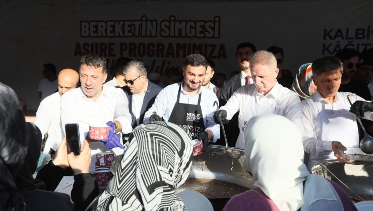KÂĞITHANE’DE VATANDAŞLARA 35 BİN KÂSE AŞURE İKRAM EDİLDİ