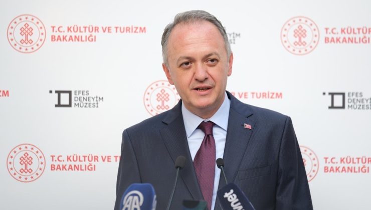 ABD’den ödülle dönen Efes Deneyim Müzesi, başarısını Efes Antik Kenti’nde kutladı