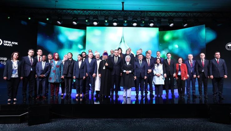 EMİNE ERDOĞAN İLE BAKAN YUMAKLI “22 MART DÜNYA SU GÜNÜ: SU VERİMLİLİĞİ ZİRVESİ”NİN AÇILIŞINA KATILDI