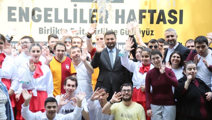 ENGELLİLER HAFTASI’NDA KÂĞITHANE’DE GÖNÜLLERİ ISITAN BULUŞMA
