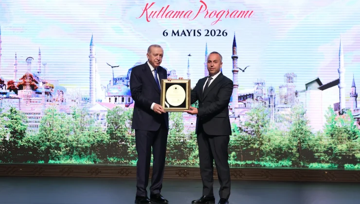 EREN VAKFI’NA “YILIN VAKFI” ÖDÜLÜ