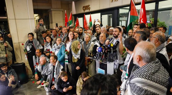 İsrail’in alıkoyduğu Global Sumud filosu aktivistleri İstanbul’a ulaştı