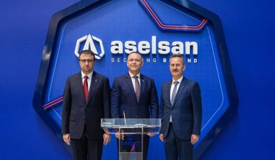 Polonya Cumhurbaşkanı Nawrocki ASELSAN Gölbaşı Teknoloji Üssü’nü Ziyaret Etti