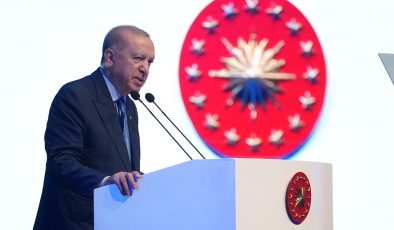 İhracatın Şampiyonları Ödüllerini Cumhurbaşkanı Erdoğan’dan Aldı