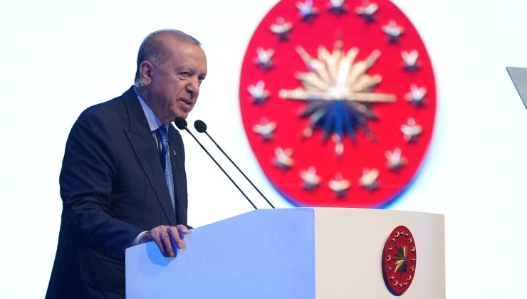 İhracatın Şampiyonları Ödüllerini Cumhurbaşkanı Erdoğan’dan Aldı