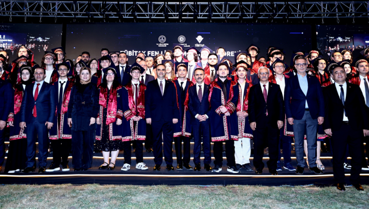TÜBİTAK Fen Lisesi İlk Mezunlarını Verdi: 84 Öğrenci Diplomalarını Bakan Kacır’dan Aldı