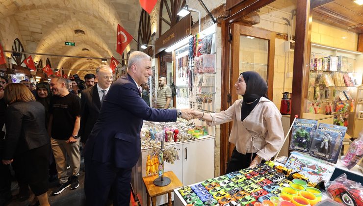 Ömer Bolat Gaziantep’te Zincirli Bedesten’i Ziyaret Etti