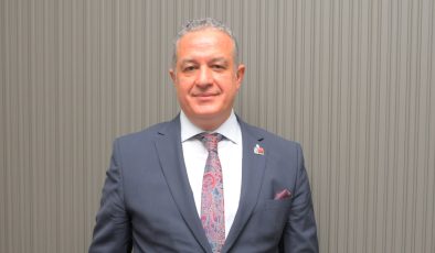 İZDO Başkanı Ersin Atinel: “Mesleki Birliktelik, Diş Hekimliğinin Geleceği İçin Vazgeçilmez”