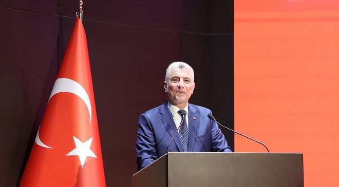 Bakan Bolat: “Otomotiv Sektörü Türkiye’nin İhracattaki Lokomotif Gücü Olmayı Sürdürüyor”