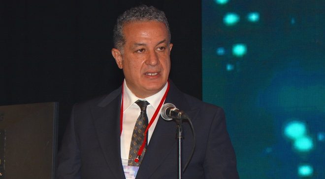 İZDO Başkanı Atinel: “Diş Hekimliğinde Nicelik Değil, Nitelik Esas Alınmalı”