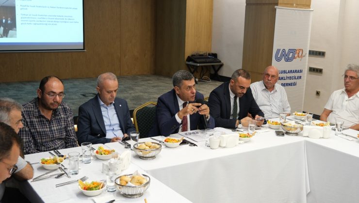 Aras’tan Konya’da nakliyecilere kritik uyarılar: “MALİYETİNİZİ DOĞRU HESAPLAYIN”
