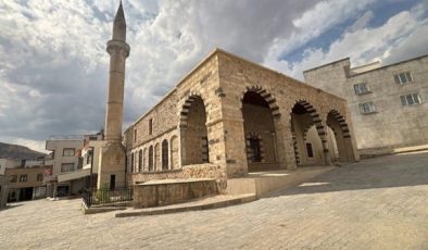 BAKAN ERSOY DUYURDU: ASIRLIK MABETLER YENİDEN CEMAATİYLE BULUŞACAK