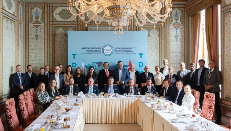 Ürünlerimiz; sınırların ötesine geçiyor; iş insanları geçemiyor.