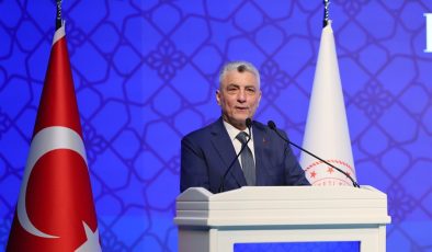 Ticaret Bakanı Ömer Bolat, Kültür ve Sanatla Büyüyen Ticaretin Hikayesi Forumu’nda Konuştu